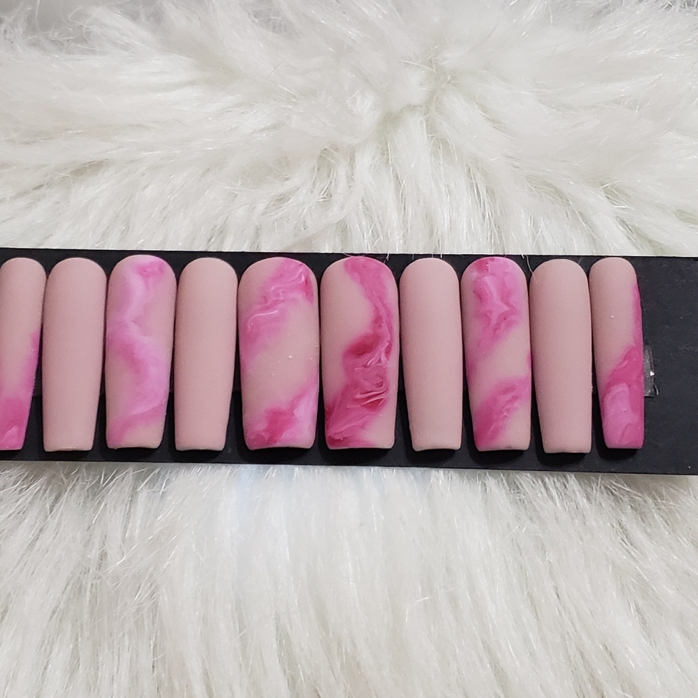 Press-on Nails